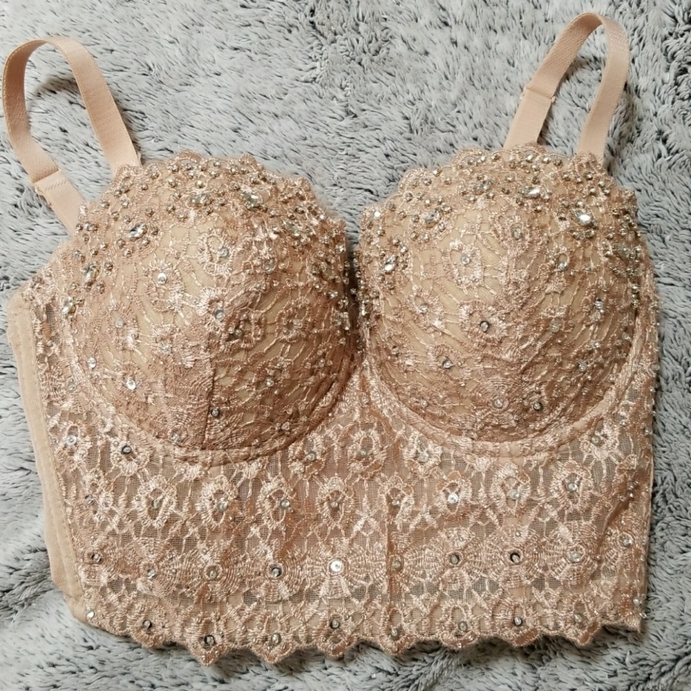 Windsor Nude Lace Jeweled top
